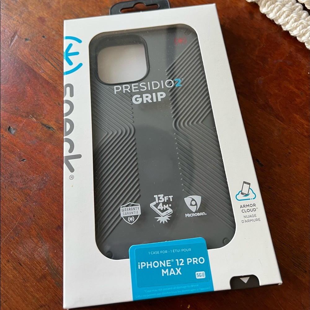 Speck Presidio2 Grip iPhone 12 Pro Max Case